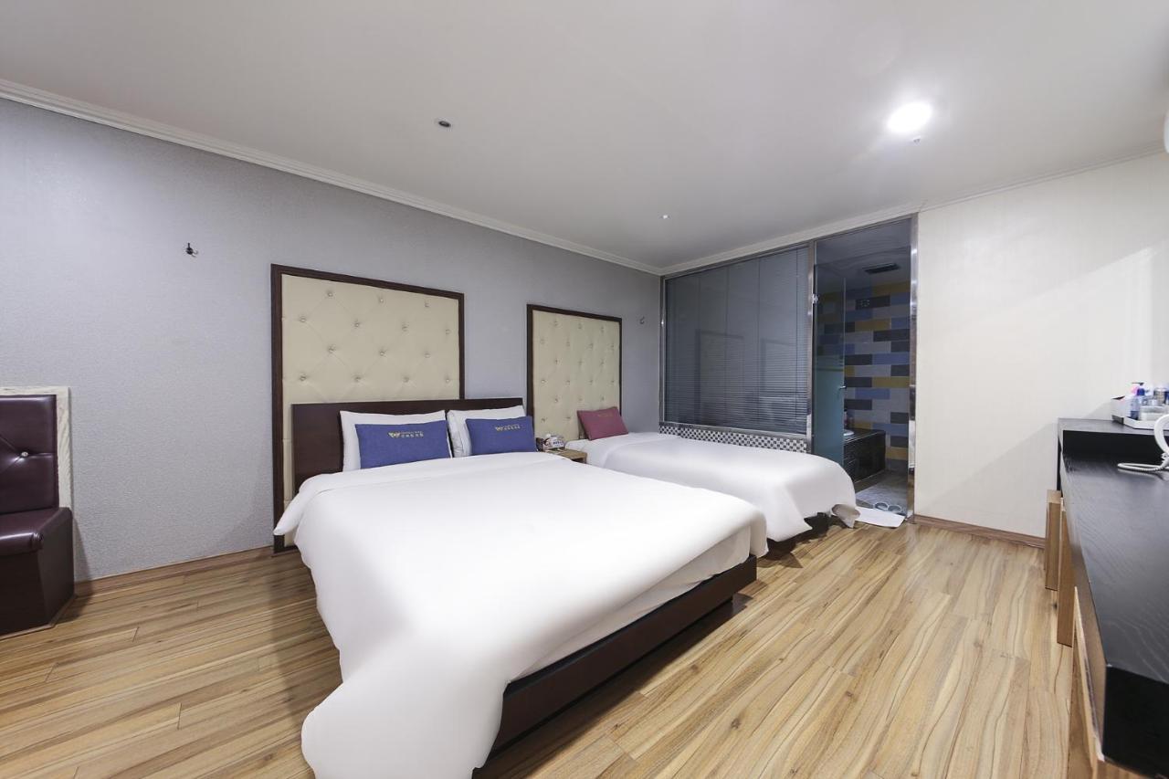צ'אנגוון Central Hotel מראה חיצוני תמונה