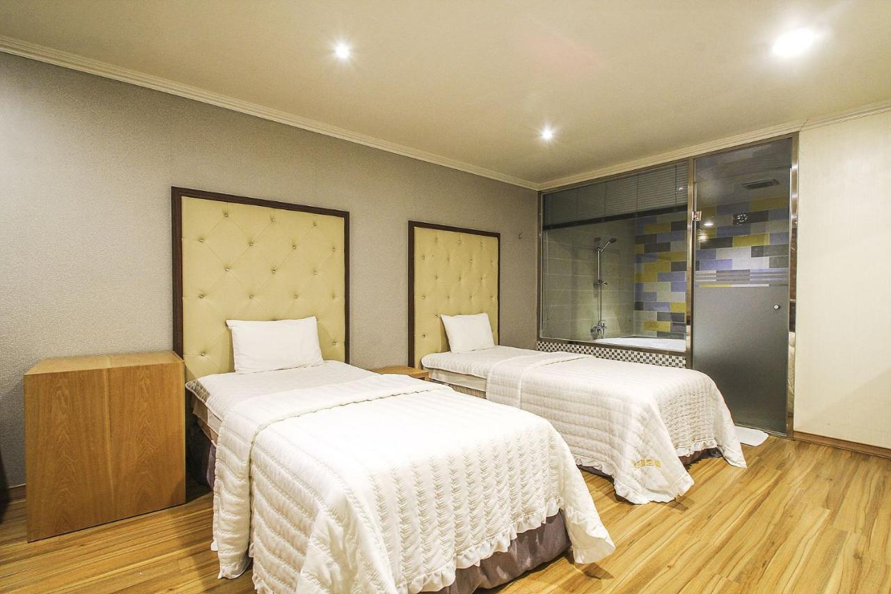 צ'אנגוון Central Hotel מראה חיצוני תמונה