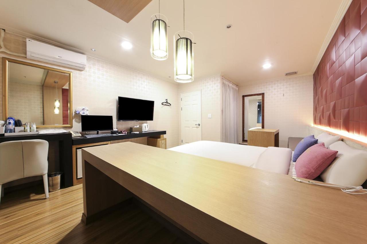 צ'אנגוון Central Hotel מראה חיצוני תמונה
