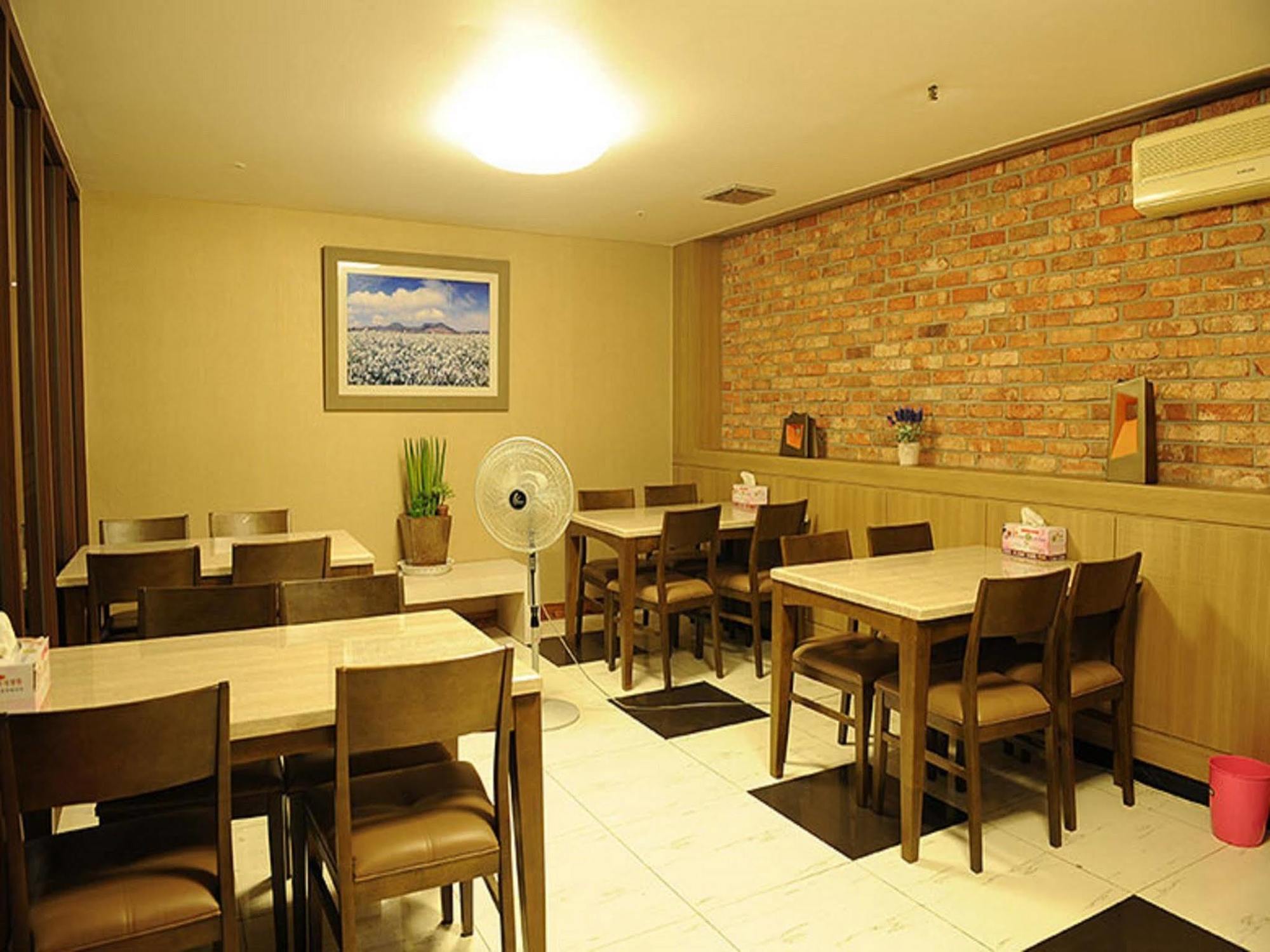 צ'אנגוון Central Hotel מראה חיצוני תמונה