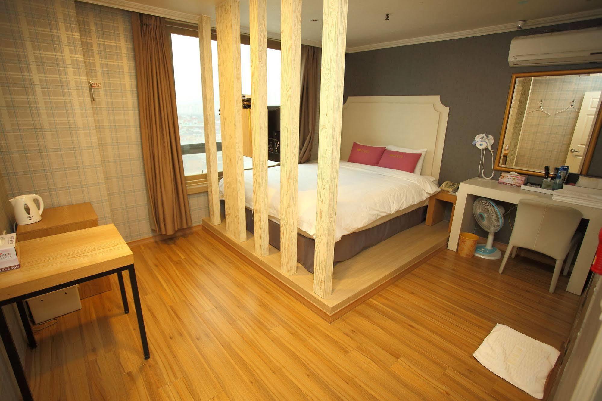 צ'אנגוון Central Hotel מראה חיצוני תמונה