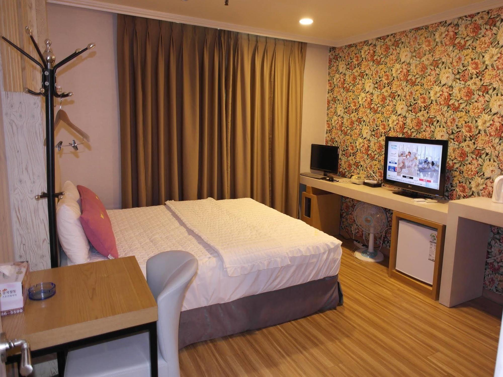 צ'אנגוון Central Hotel מראה חיצוני תמונה